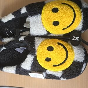 Smiley Face Slippers Mens/adult Size 7-8